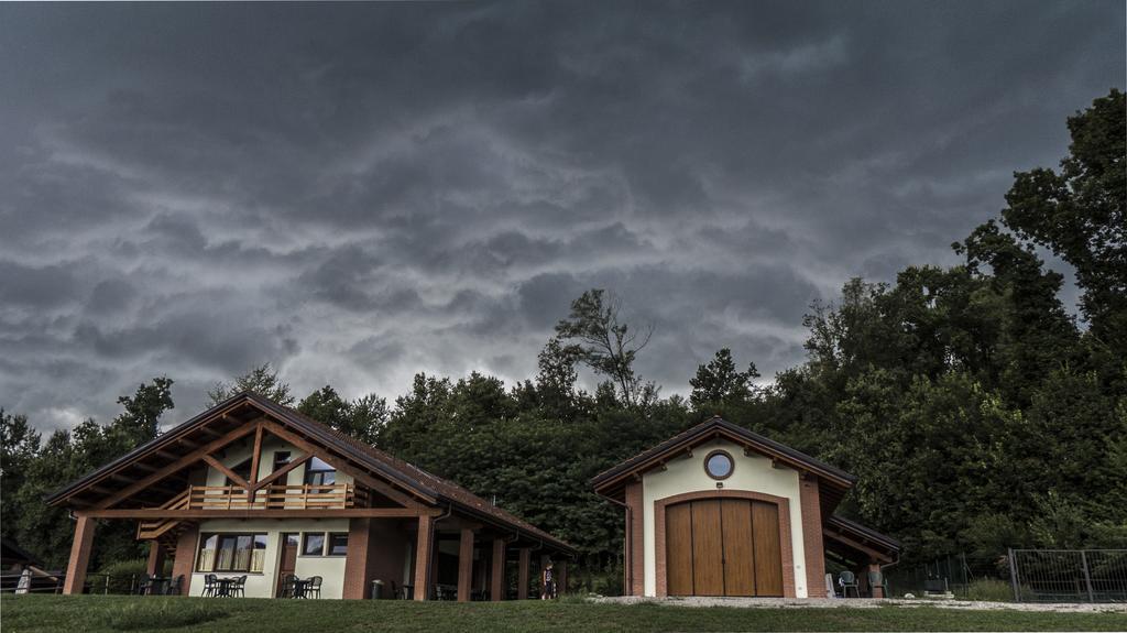 Agriturismo Altana Del Motto Rosso Gattico Exteriér fotografie