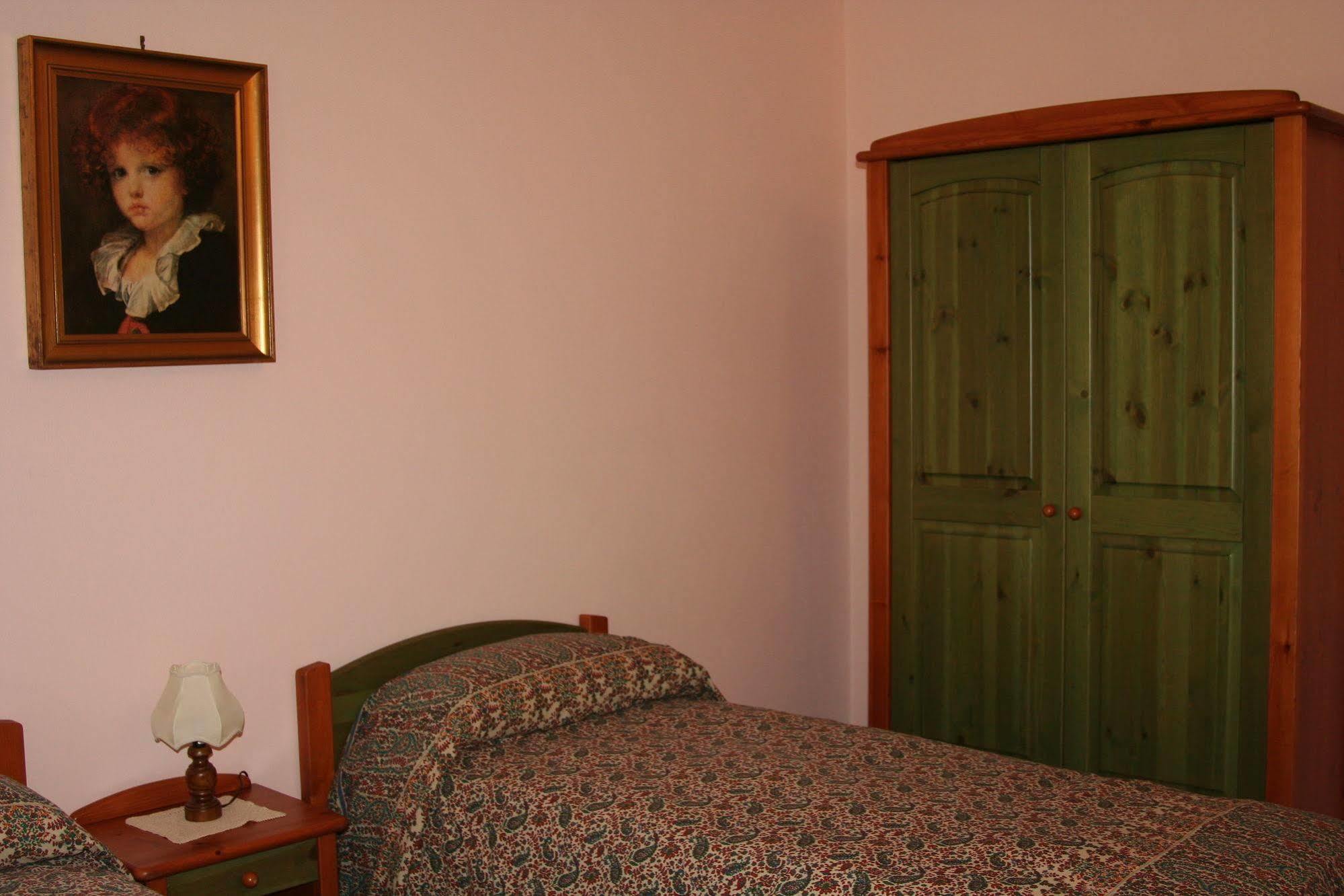 Agriturismo Altana Del Motto Rosso Gattico Exteriér fotografie